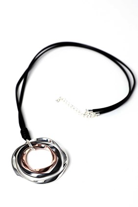 3 HOOP NECKLACE